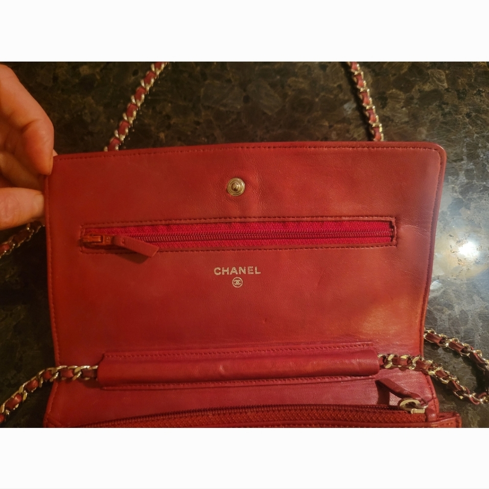 COPY - 💯Authentic Chanel Wallet On Chain Red Lambskin - Picture 4 of 6
